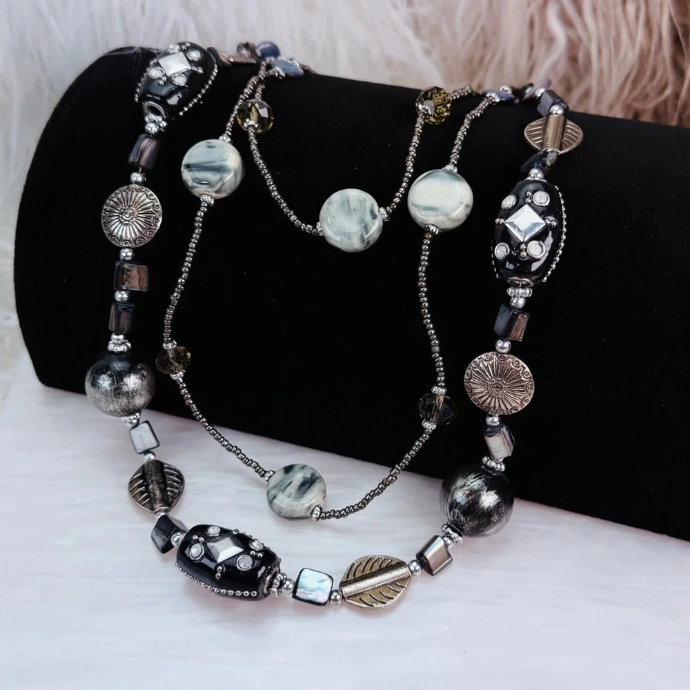 Beautiful, three strand island chic costume necklace